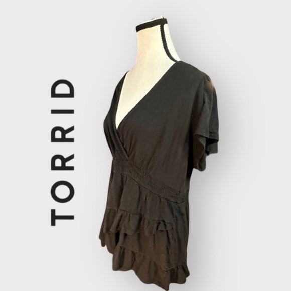 Women’s Torrid 0 Black Wrap Surplice Tiered Ruffle Top L XL 12 - Picture 2 of 14